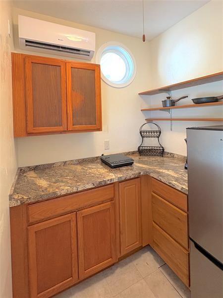 Photo - 1501 NE 5th Ct Unit Front WEST