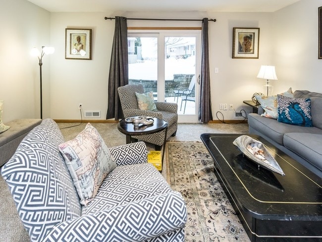 Photo - 3256 Dodd Ln