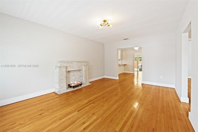 Photo - 4355 SW 2nd St