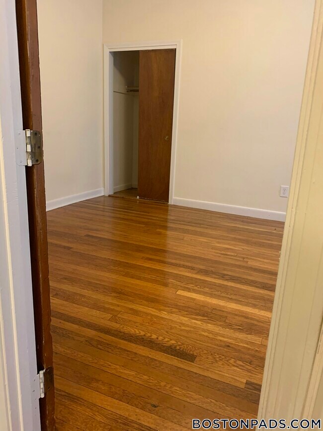 Photo - 60 Brighton Ave Unidad 109