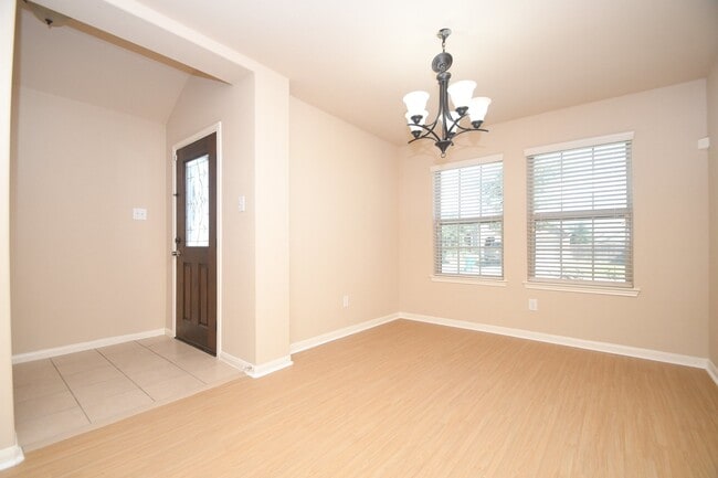 Photo - 10015 Bitternut Hickory Ln