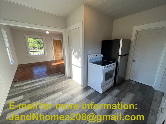 Photo - 501 E Lincoln Blvd
