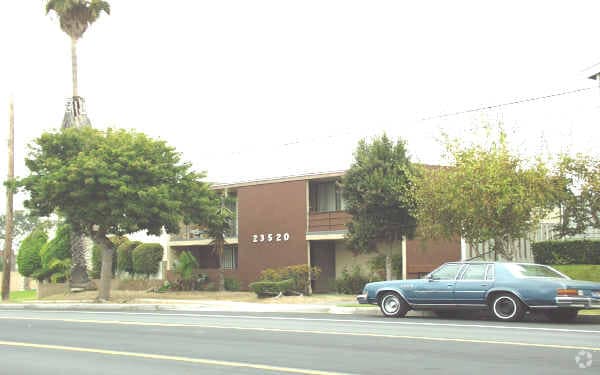 Photo - 23520 Arlington Ave