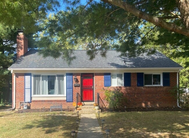 Photo - 6904 Lansdale St
