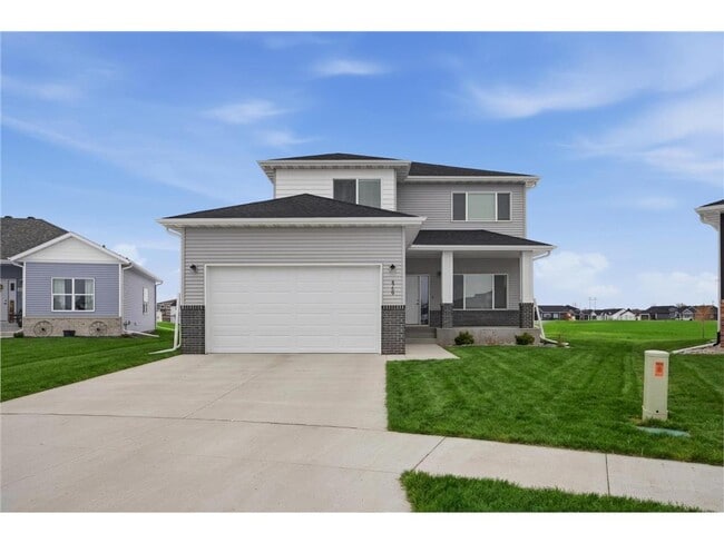 Building Photo - 4759 32nd St S