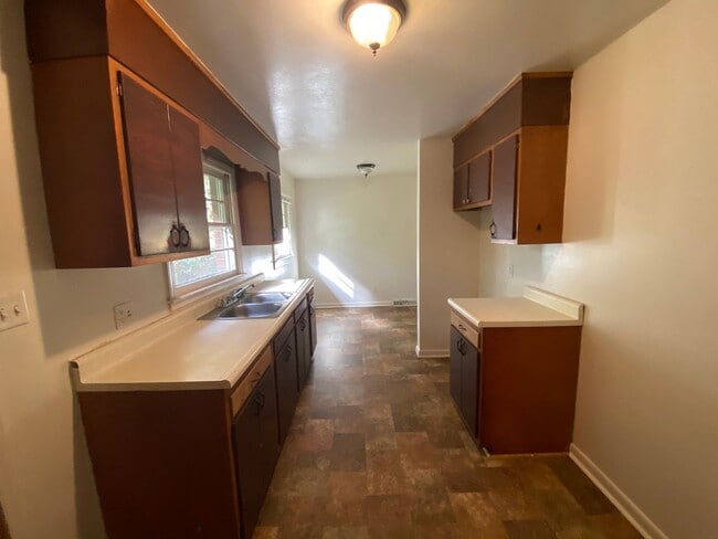 Photo - 1640 Lincoln Dr