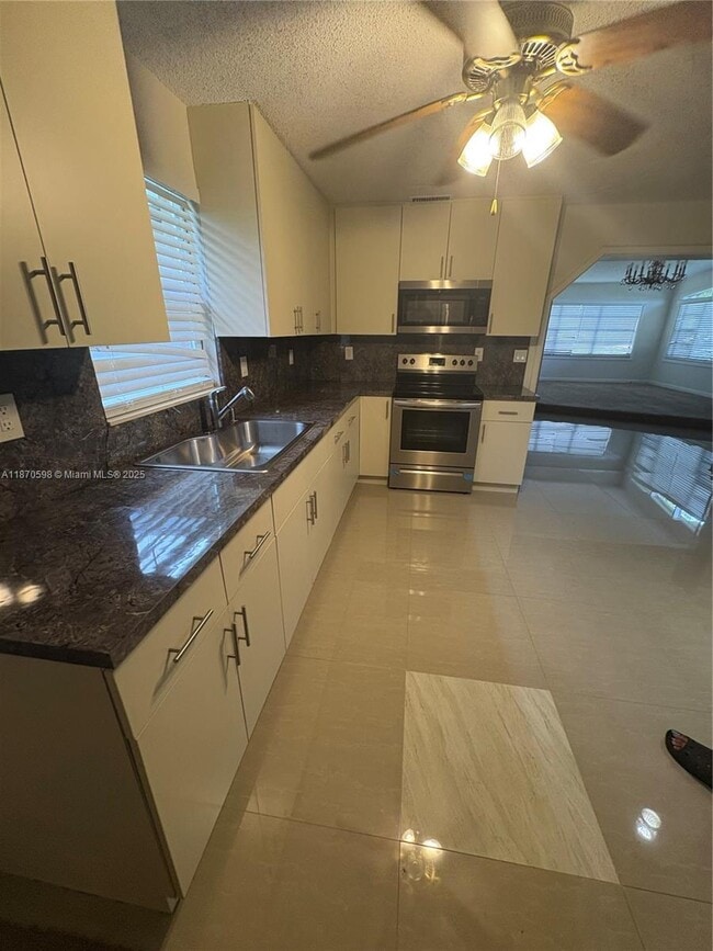 Photo - 850 NW 168th Terrace