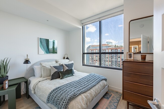 Momentum Midtown