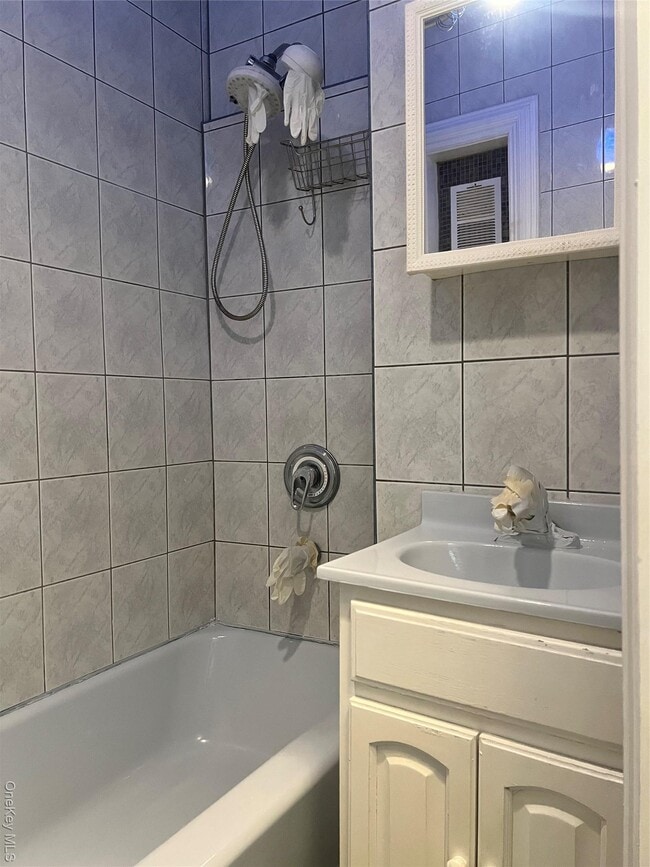 Photo - 102 Kingston Ave