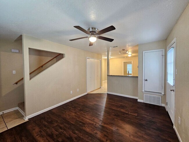 Photo - AVAILABLE NOW! Unit 4100 Gus Drive -  D