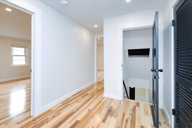 Photo - 39 Trask St Unit 2