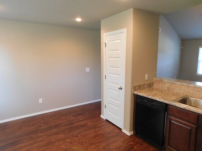 Photo - "Charming 3-Bed Retreat with Granite Touches & Gleaming Hardwood Floors in Fayetteville"