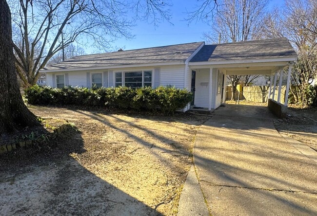 Building Photo - 1019 Buckner Rd