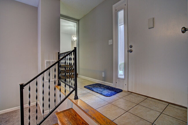 Photo - 180 Country Haven Dr