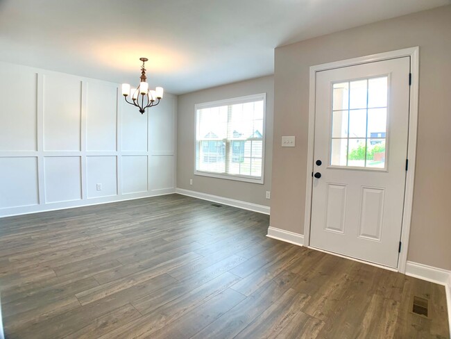 Photo - 733 Banister Dr