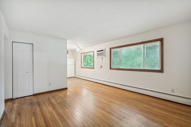 Photo - 5547 N Lyndale Ave Unit 4