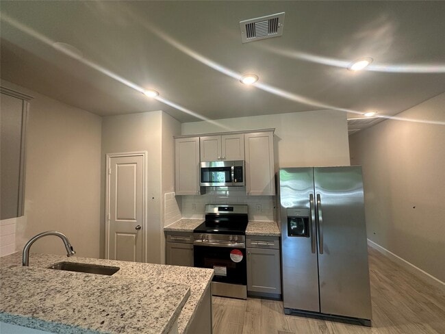 Photo - 104b Turner Dr