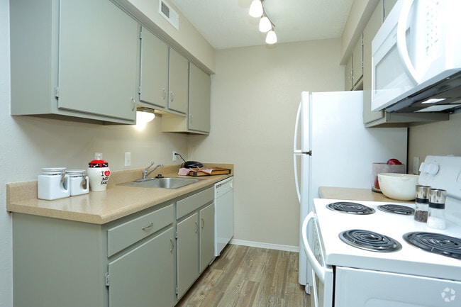 1BR - Kitchen