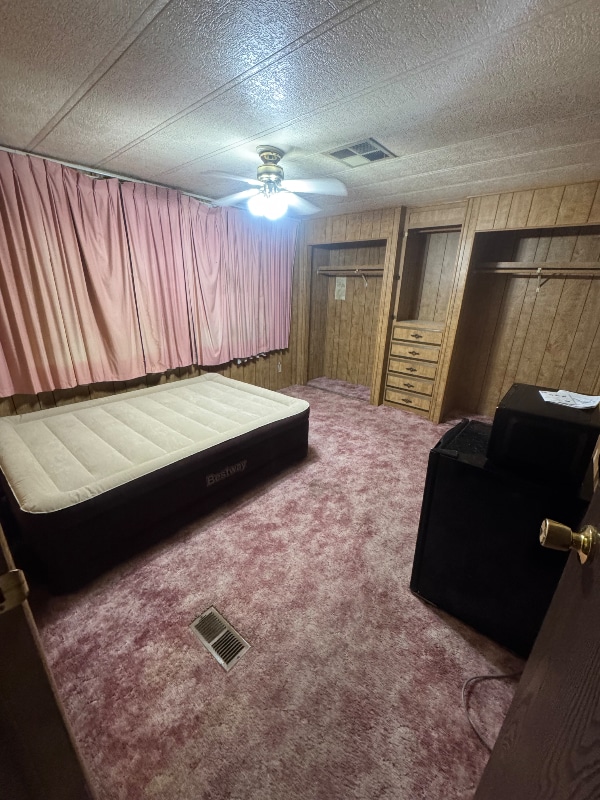 Building Photo - 2040 Devlin Ave