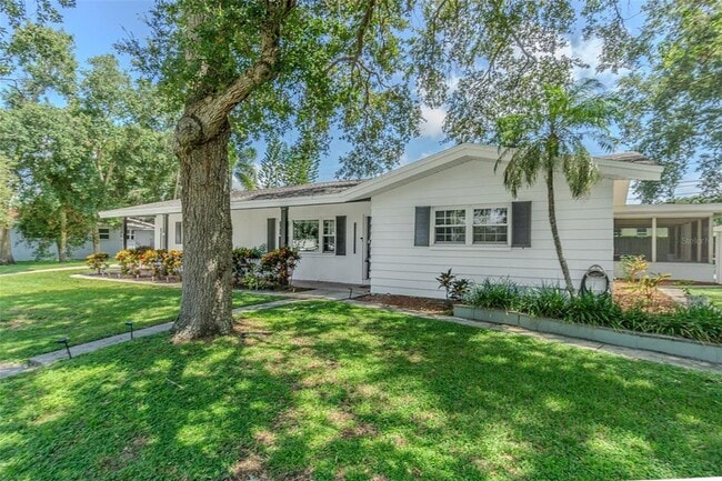 863 Bay Breeze Terrace