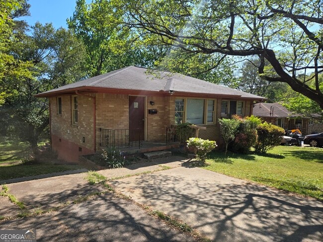 Building Photo - 677 Shellnut Dr