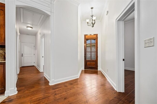 Photo - 773 Louise Ave