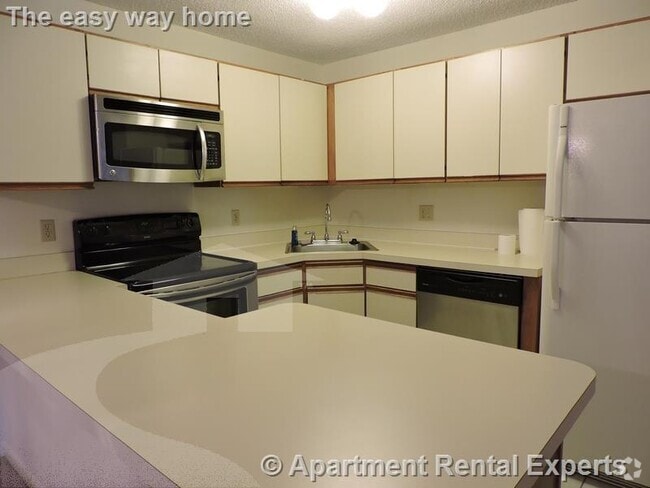 Building Photo - 23 Elm St Unit #207 Rental