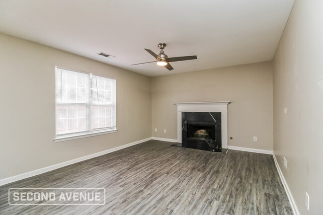 Photo - 5681 Spring Mill Cir