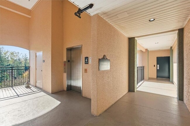 Photo - 10 Perimeter Summit Blvd Unidad 2410