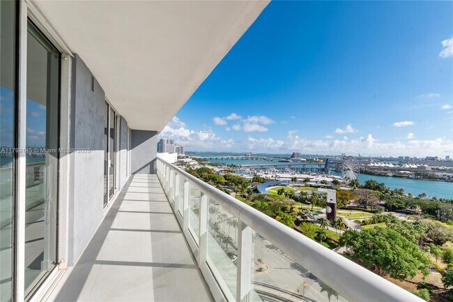 Photo - 50 Biscayne Blvd Unidad 1808 Rental