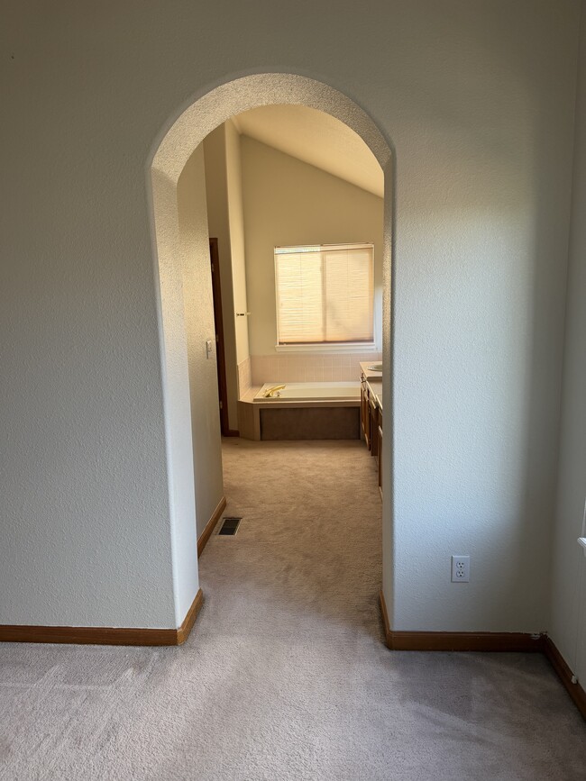 Photo - 1879 Breen Ln