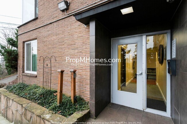 Photo - Chic Studio Retreat in the West Hills – Fo... Unidad 505