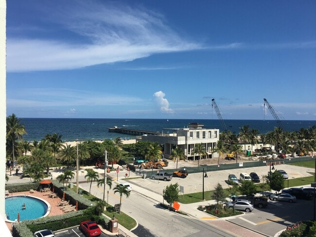 Building Photo - 305 N Pompano Beach Blvd Unit 606