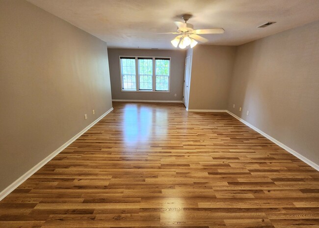 Photo - Trailwood Heights Available NOW! Condo