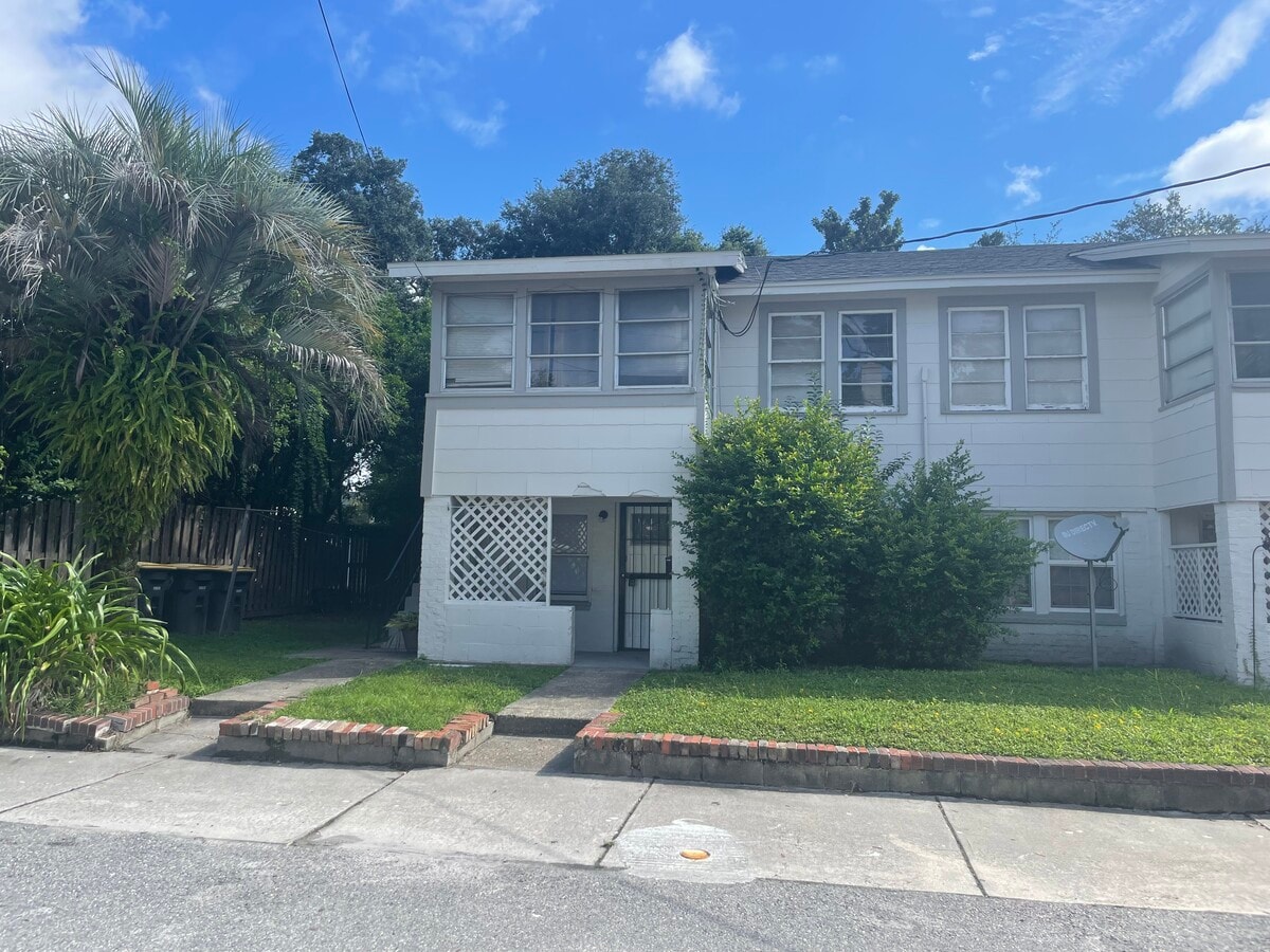 Photo - 1415 Cherry St