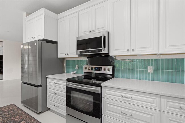 8353 Steamline Cir