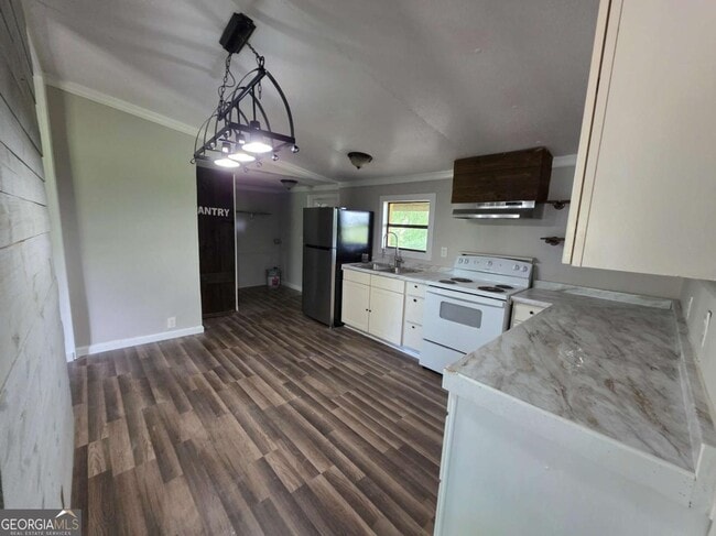 Photo - 1577 Corinth Poseyville Rd