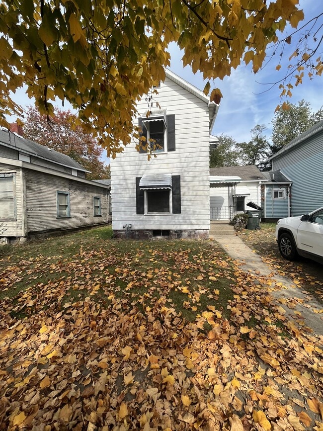 Building Photo - 1008 Kenilworth Ave