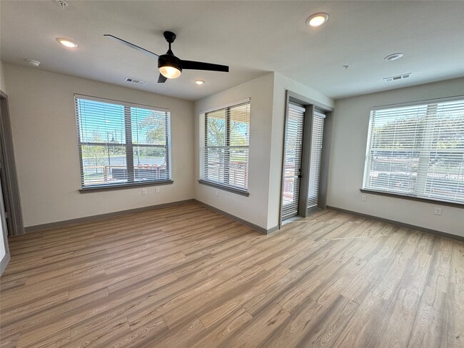 Photo - 11604 Stonehollow Dr Unidad B8.116