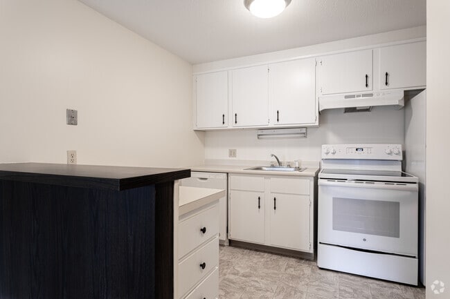 48 Grove Avenue, Leominster- 1BR, 1BA (Finishes Vary)