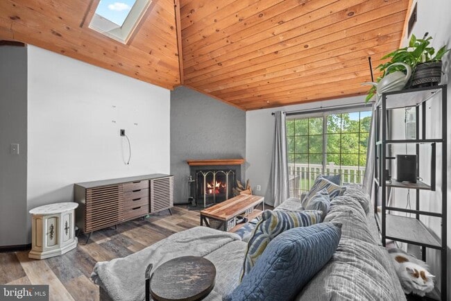 24 Brookside Ct Unit 24