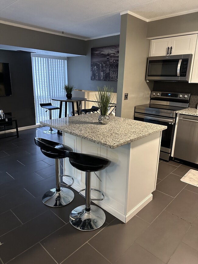 Building Photo - 3103 Charlemagne Cir