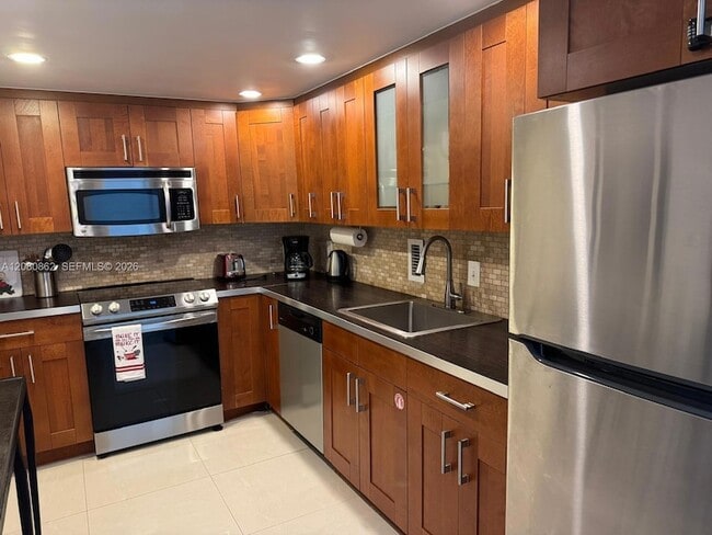 Photo - 3801 S Ocean Dr Unit 15A