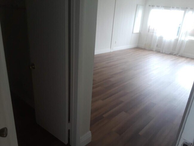 Dining area - 445 34th St Unit Upper
