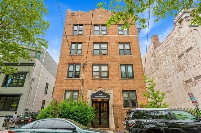 Building Photo - 164 Ogden Ave. Unit 302