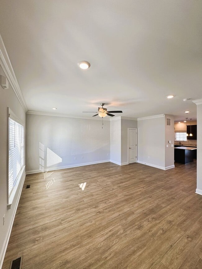 Photo - Spacious 3-Level Townhouse