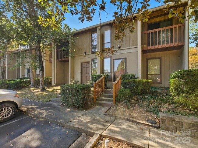 Photo - 7925 Charter Oak Ln