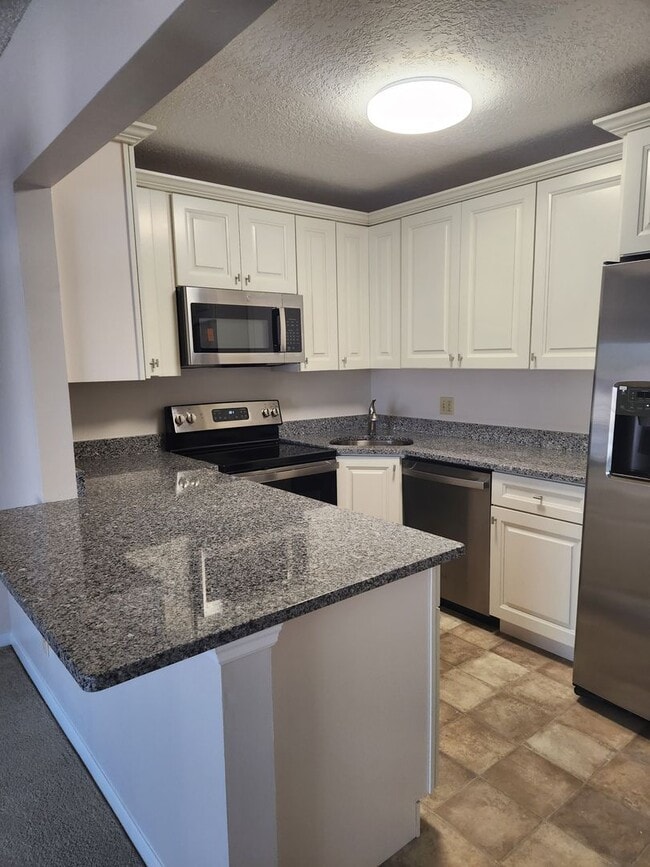 Photo - 1485 SW Silver Pine Way