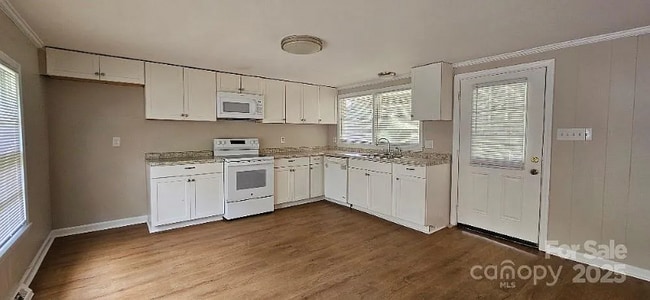 Photo - 2828 Bellhaven Cir