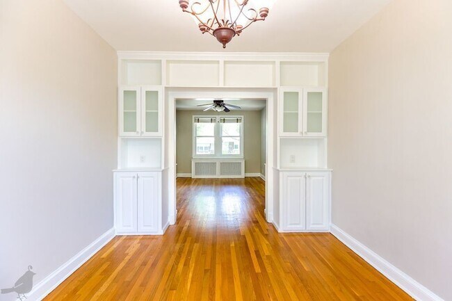 Photo - 326 17th St NE